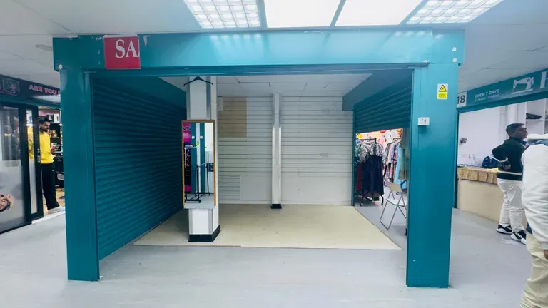 Property photo 1 of 8 Retail For Rent