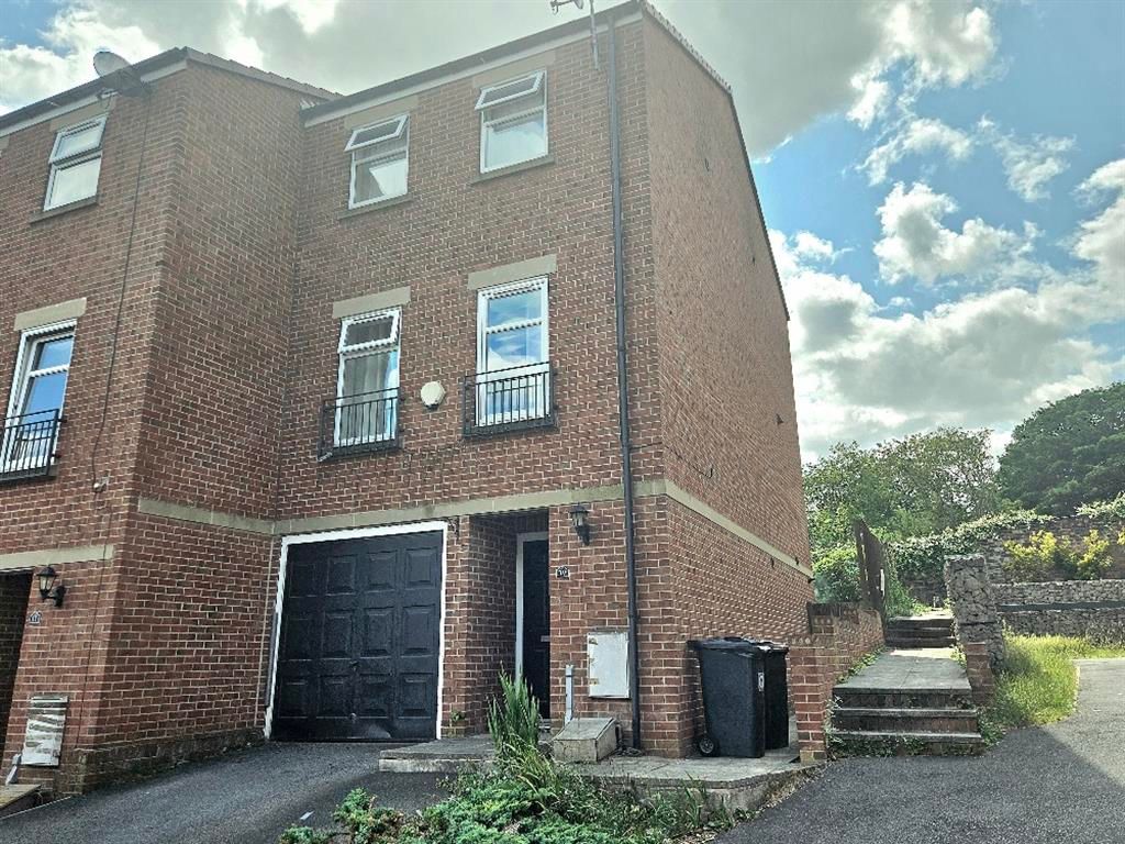 Property photo 1 of 1
