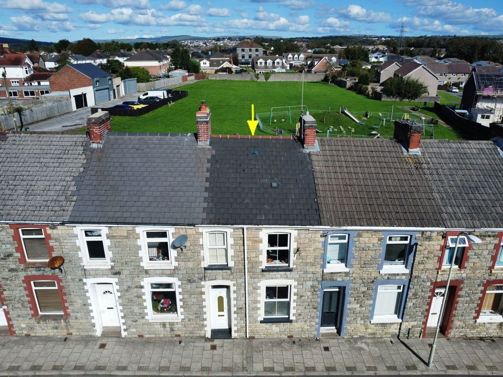 Property photo 1 of 30