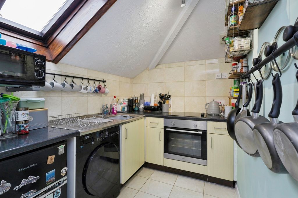 Additional image 5 of 1 bed flat for saleStreatfield Road, Heathfield, East Sussex TN21