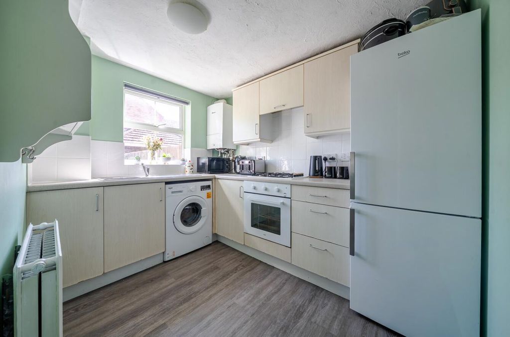 Property photo 3 of 15 1327268-11-687A6d9E467B7.Jpg