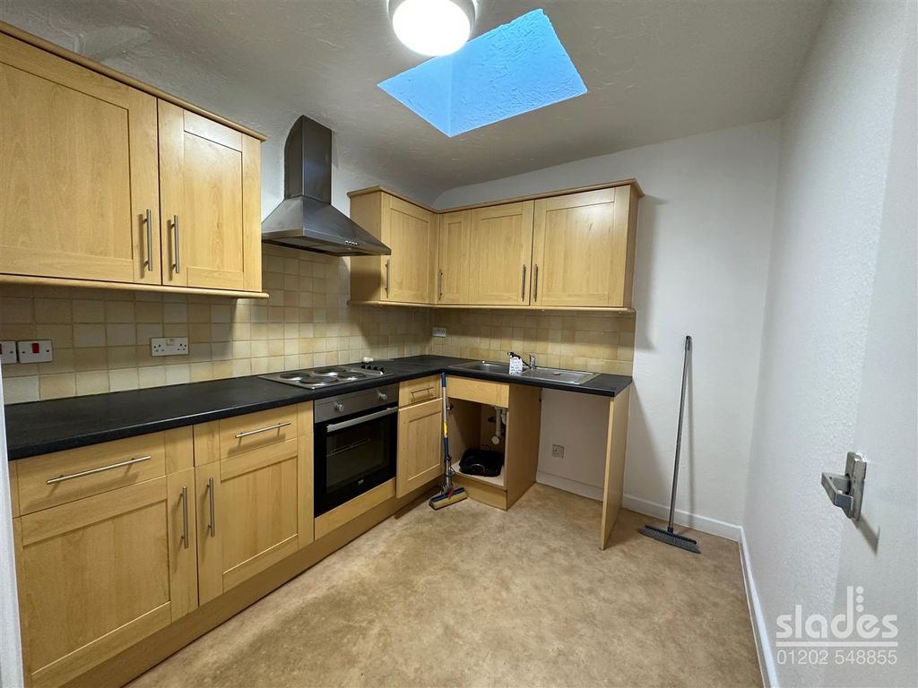 Property photo 2 of 6 Flat 7 Hobart Court (2).Jpg