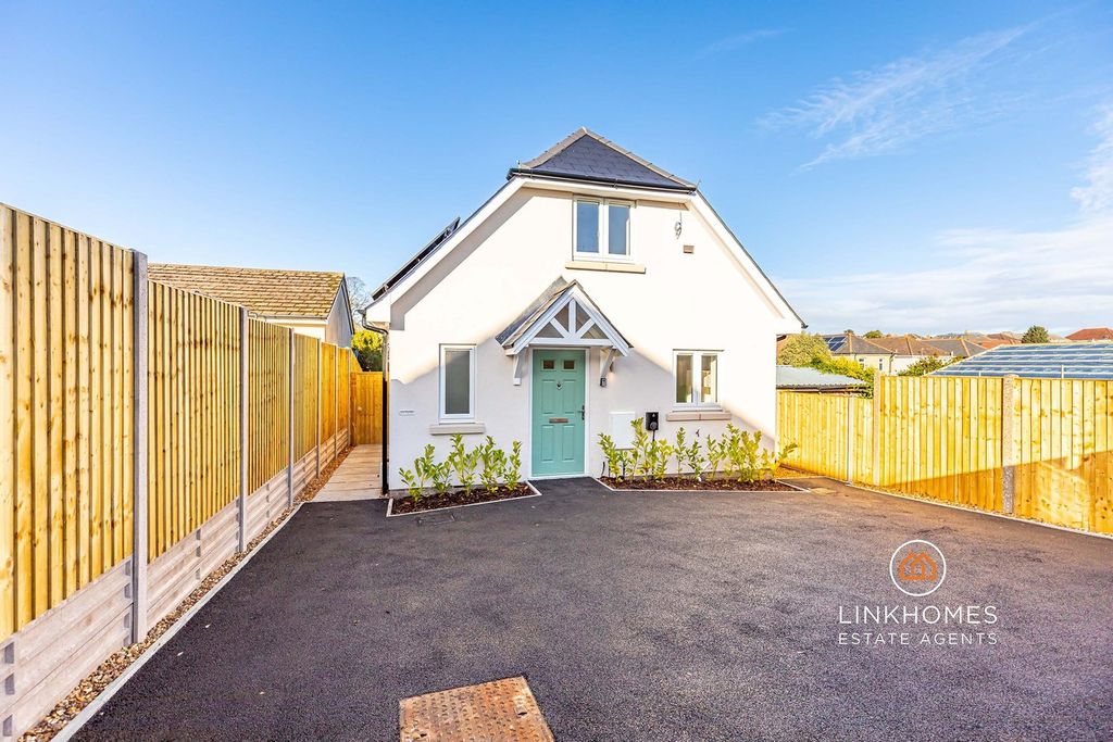 Property photo 1 of 24