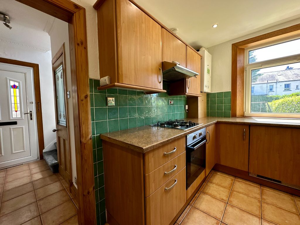 Property photo 3 of 11