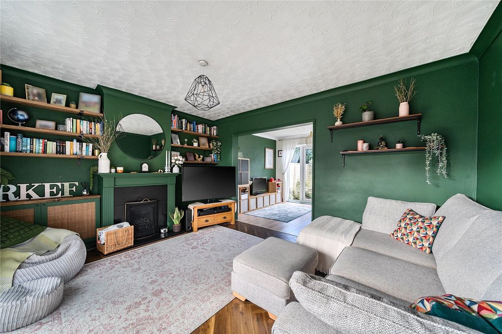 Property photo 3 of 24 Picture No. 14