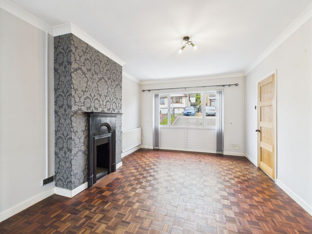 Property photo 2 of 31