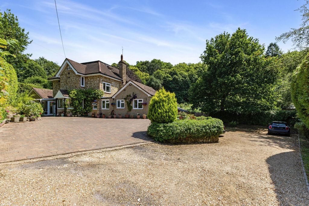 Property photo 3 of 15 3