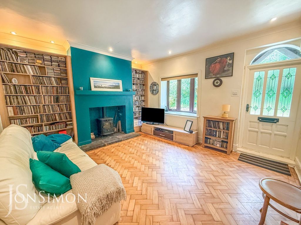 Property photo 3 of 21