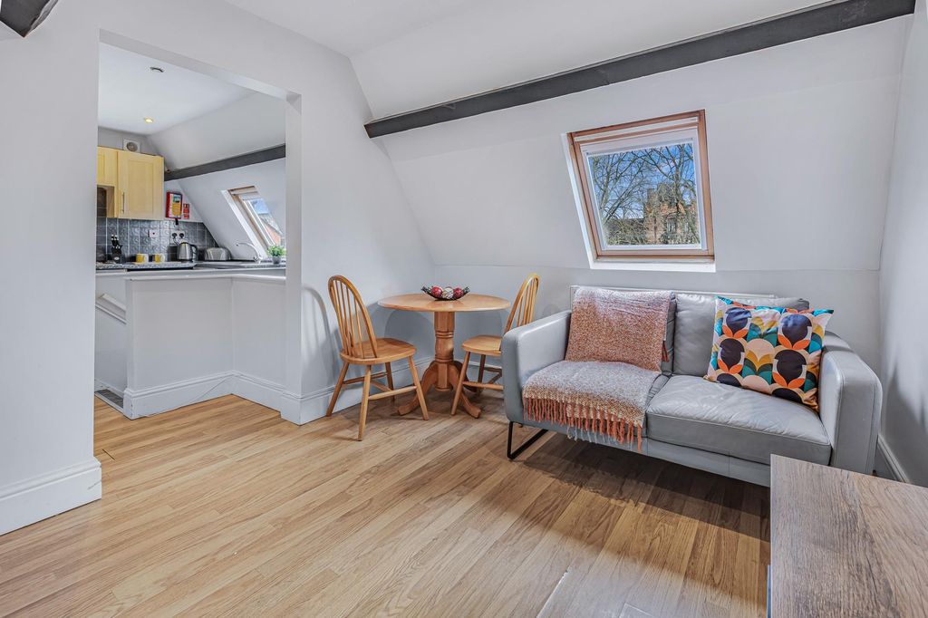 Property photo 2 of 8 Property Photo