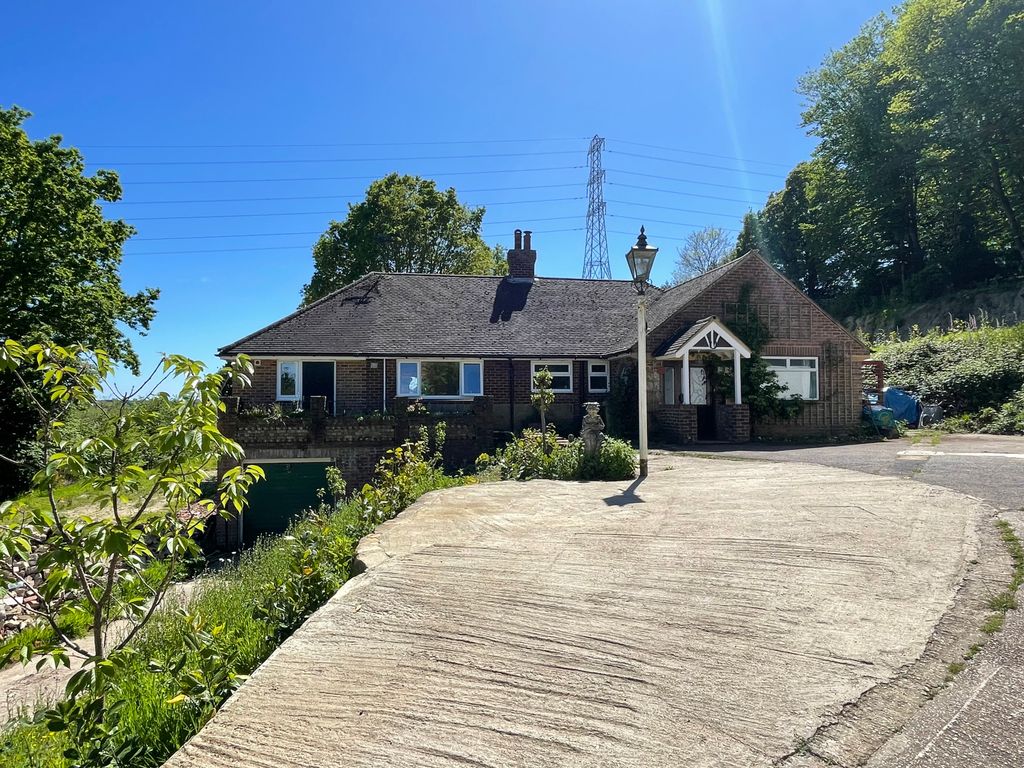Property photo 1 of 25