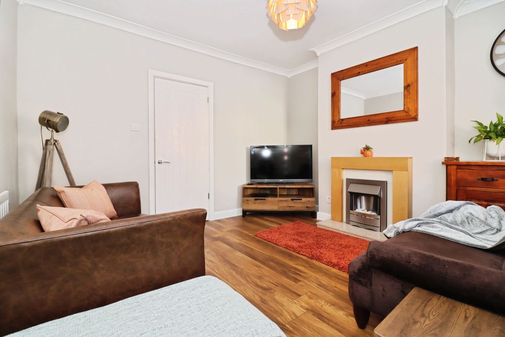 Property photo 3 of 16