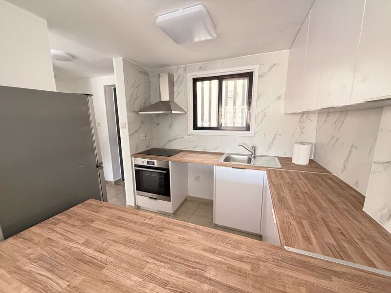 Property photo 2 of 15 Kitchen