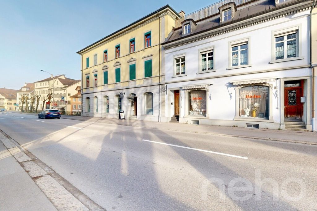 Property photo 2 of 12