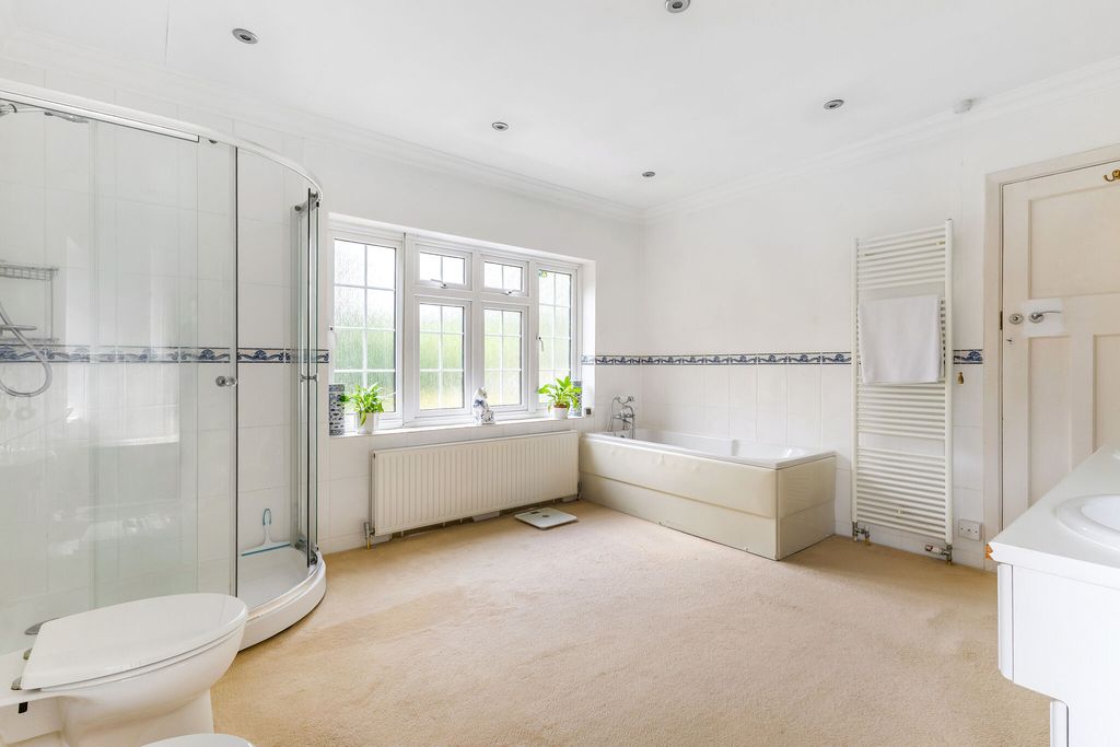 Additional image 14 of 4 bed detached house for saleWaverley Avenue, Fleet GU51