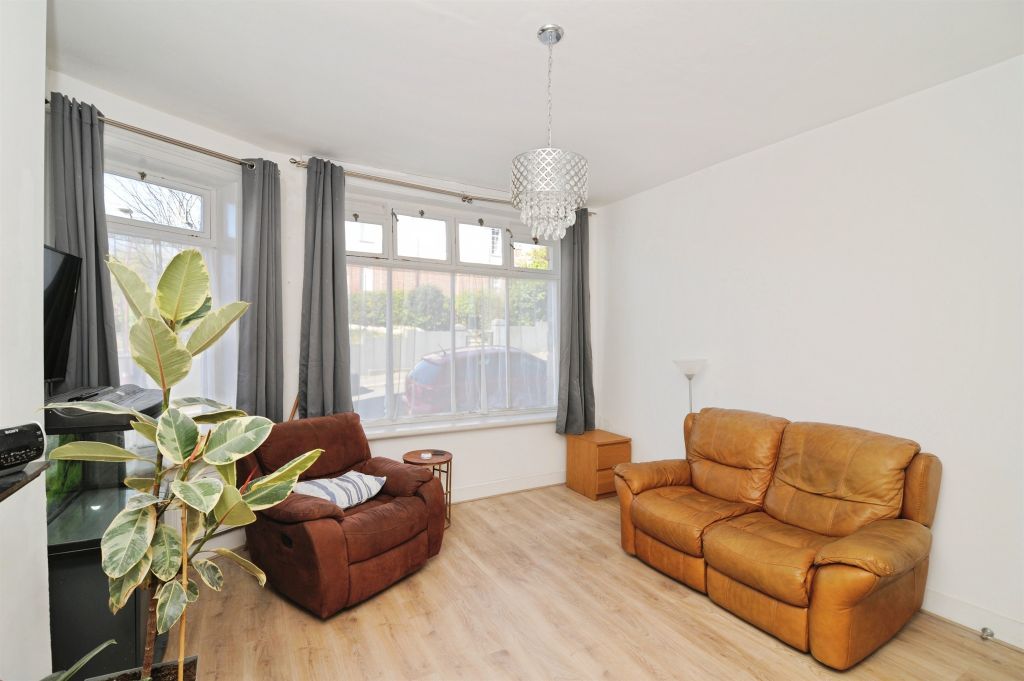 Property photo 2 of 11