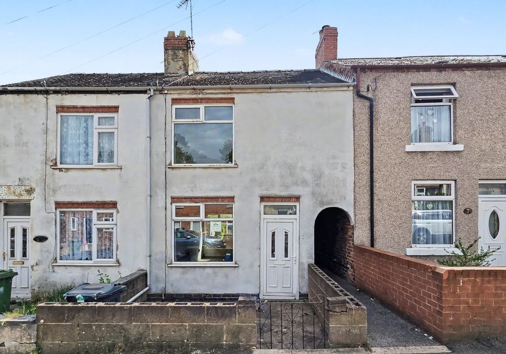 Property photo 1 of 12