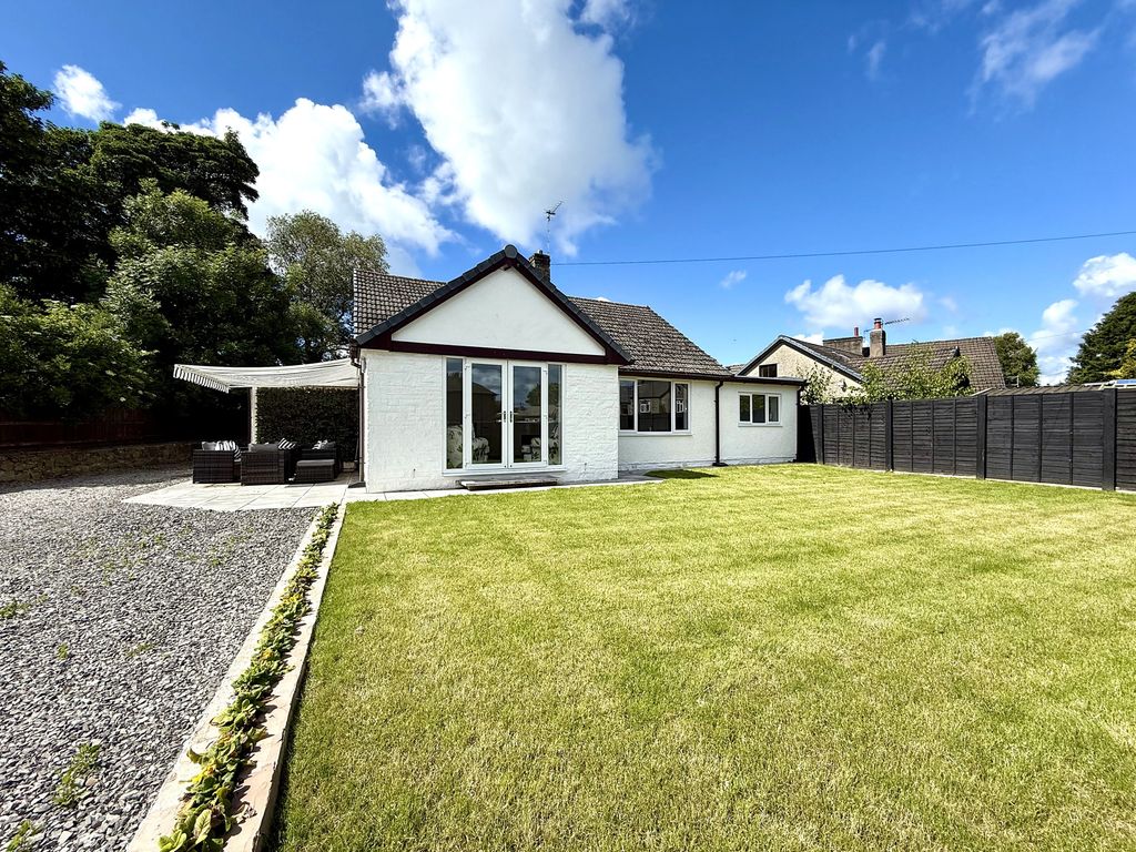 Property photo 1 of 30