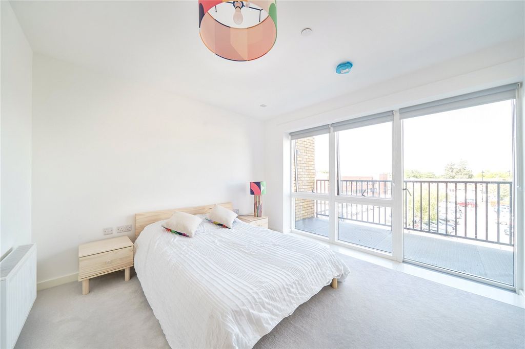 Property photo 2 of 19 Picture No. 08