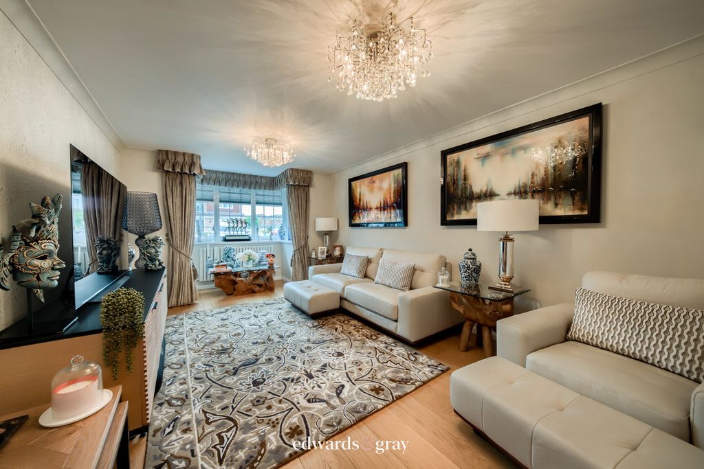 Property photo 3 of 33