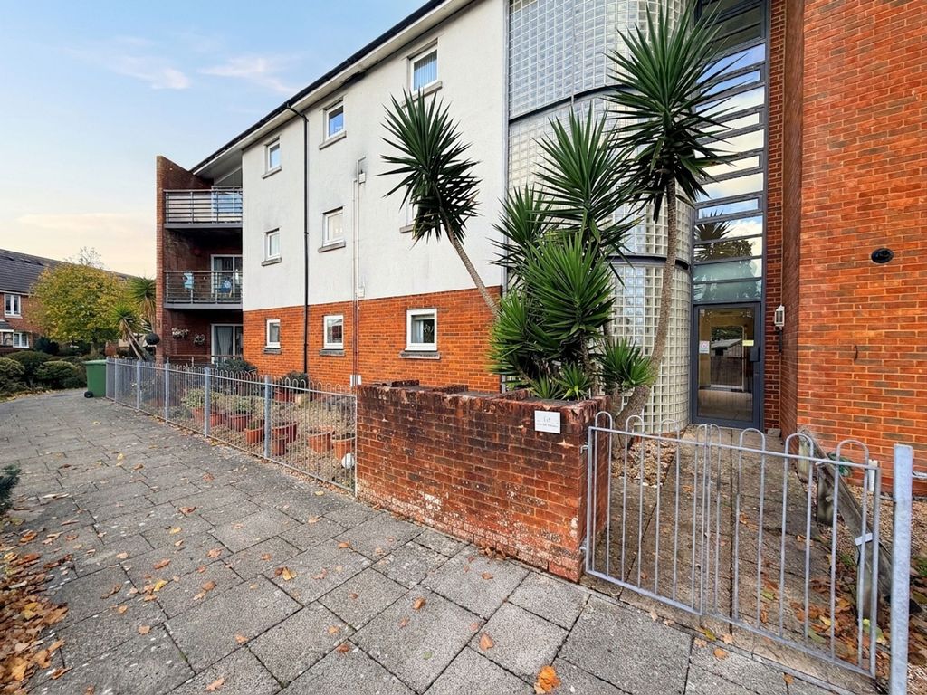Property photo 1 of 22