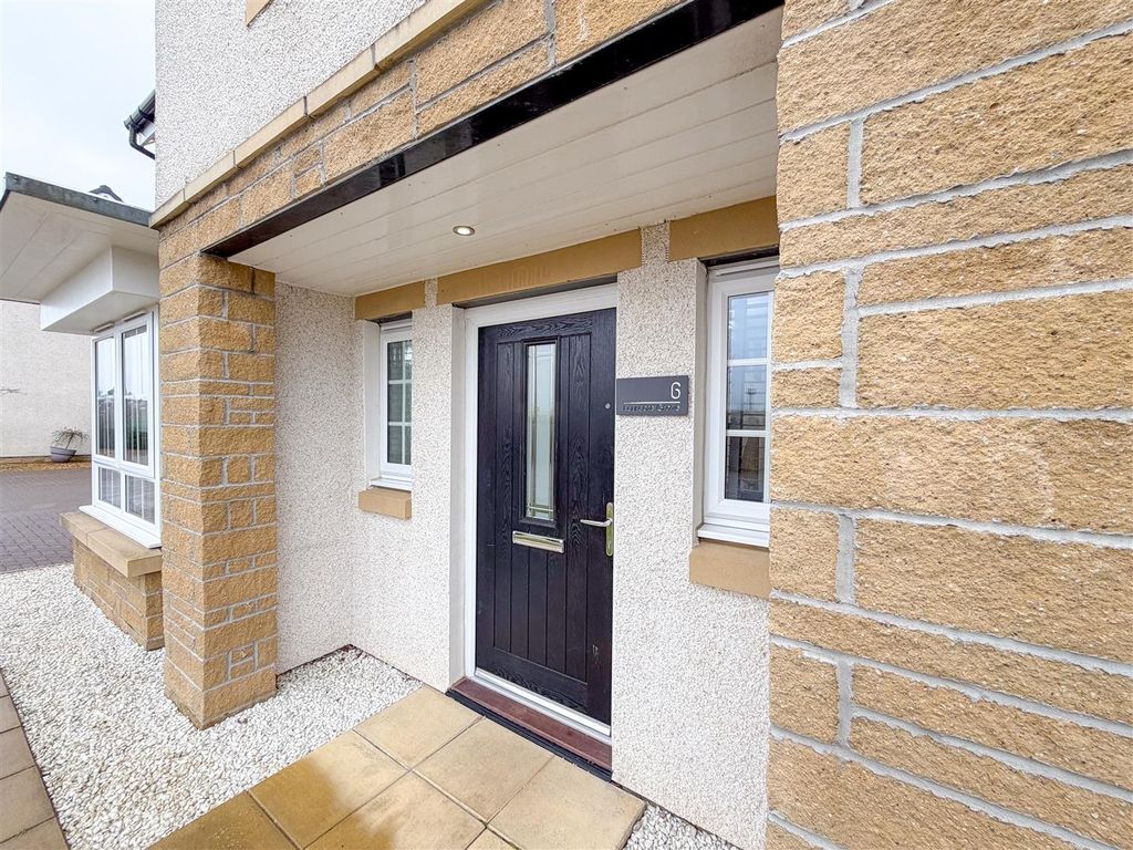 Property photo 3 of 46 External