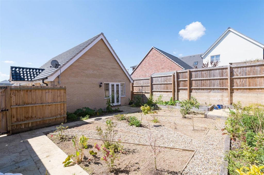 Additional image 11 of 2 bed detached bungalow for saleCarey Drive, Halesworth IP19