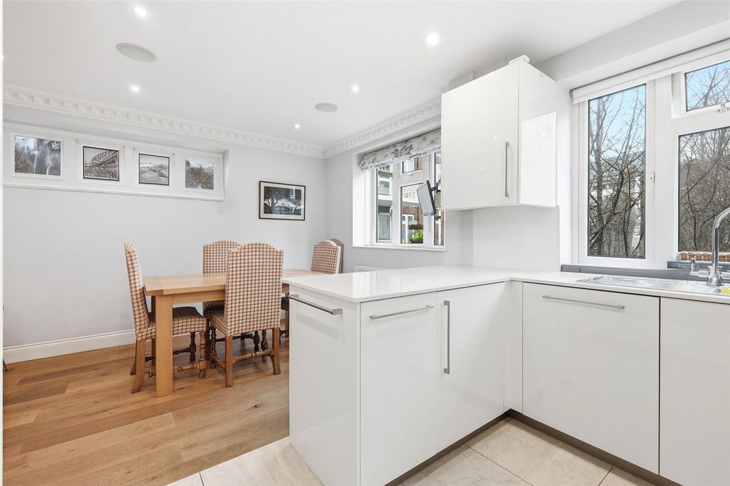 Property photo 3 of 21 Picture No. 13