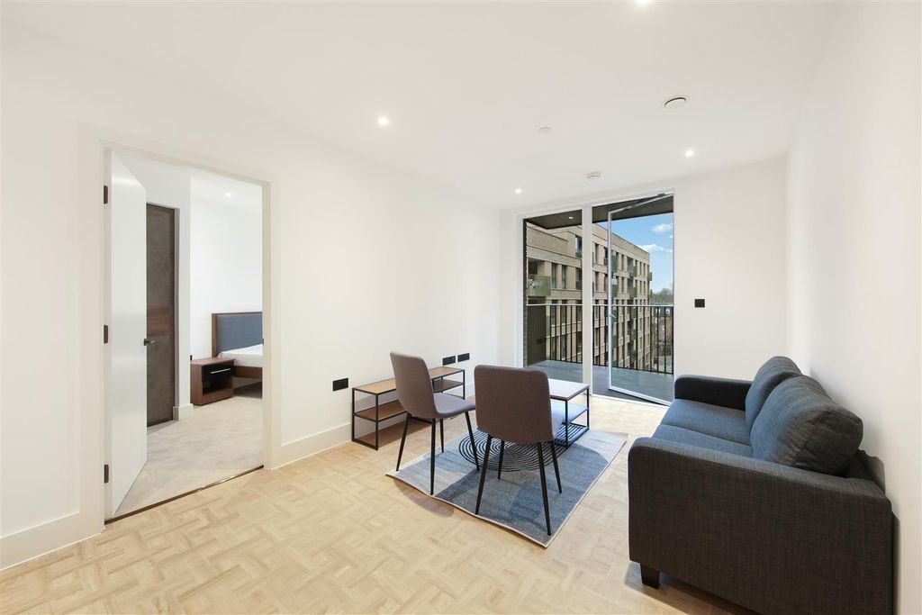 Property photo 1 of 13 27 Papillon Apartments, 2 Monarch Square - 98Fefal