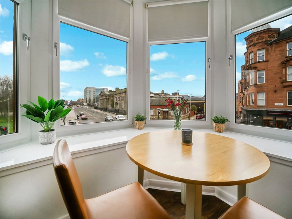 Property photo 3 of 20 Bay Window