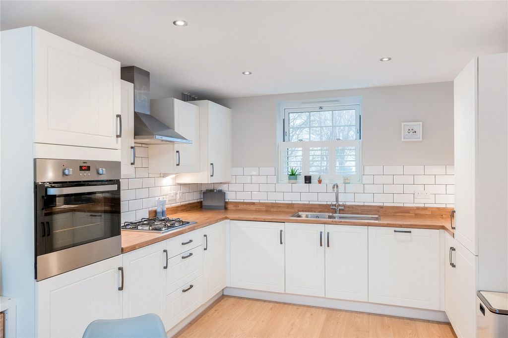 Property photo 2 of 18 Picture No. 07