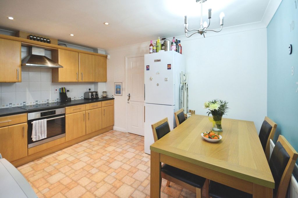 Property photo 3 of 17 Photo #3