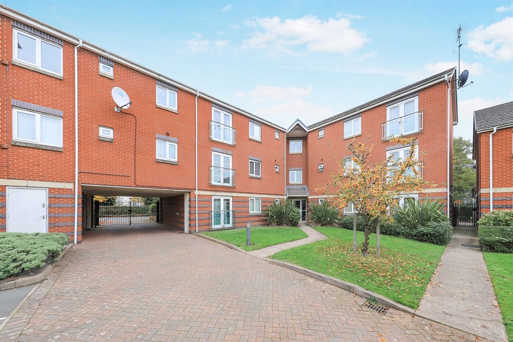 Property photo 1 of 15