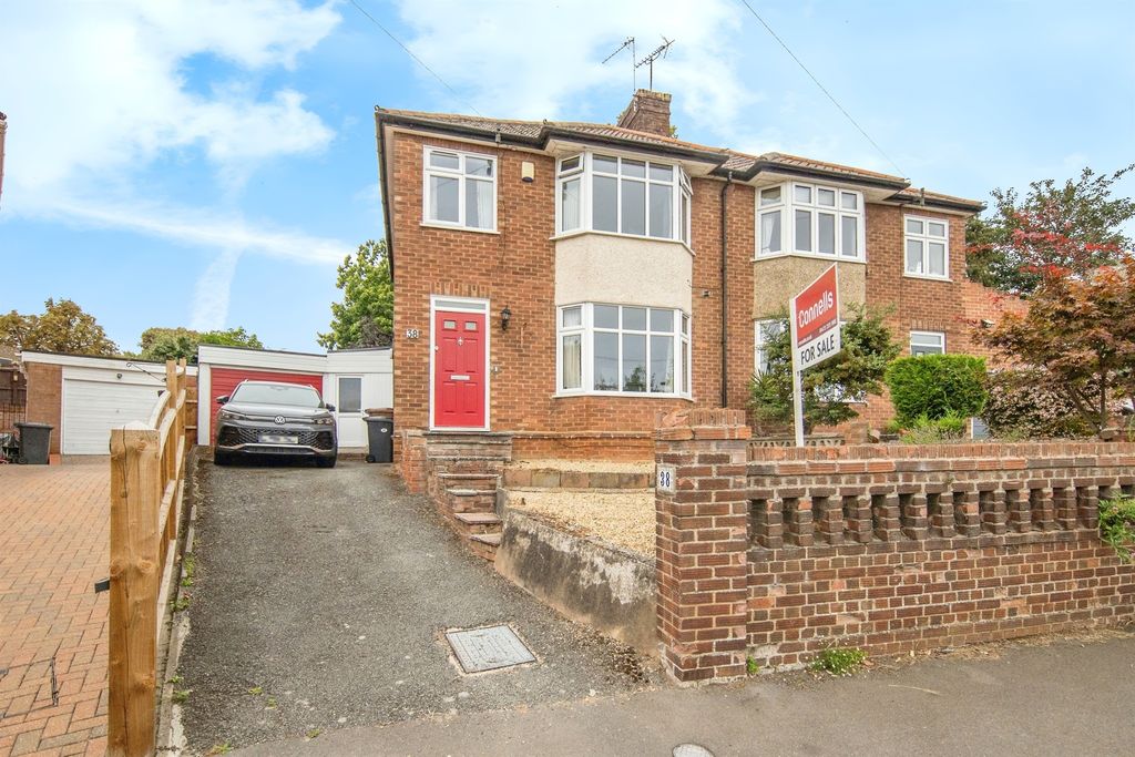 Property photo 1 of 17