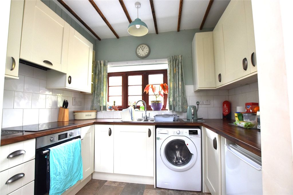 Property photo 3 of 17 Picture No. 12