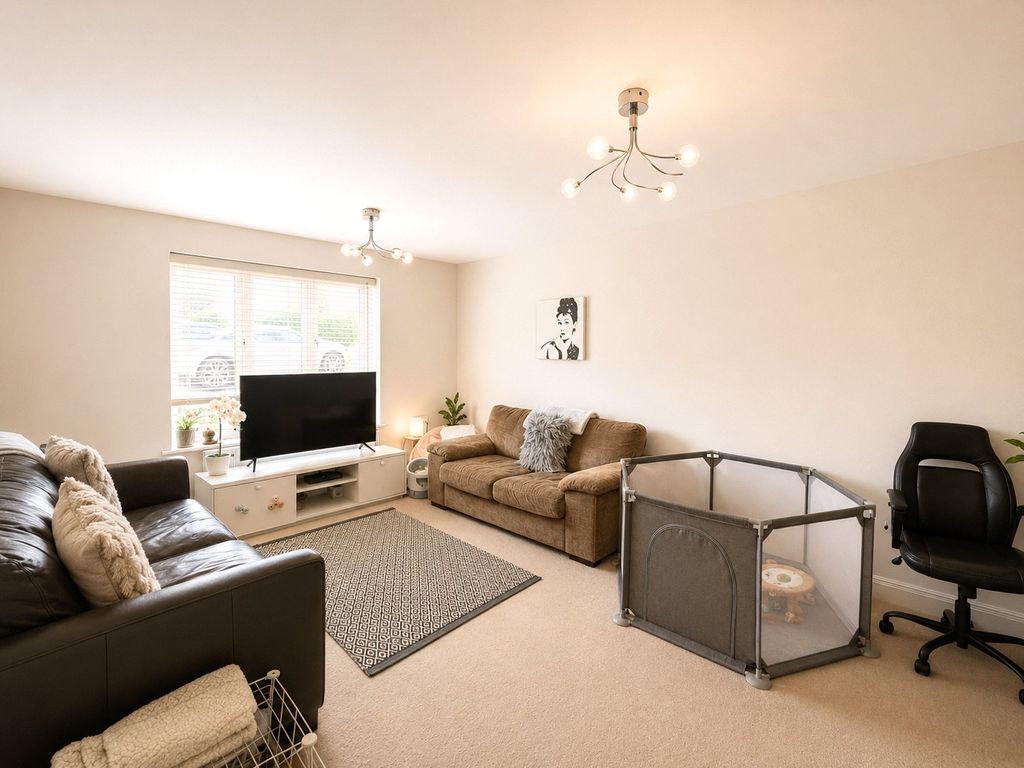 Property photo 3 of 6 Picture No. 22