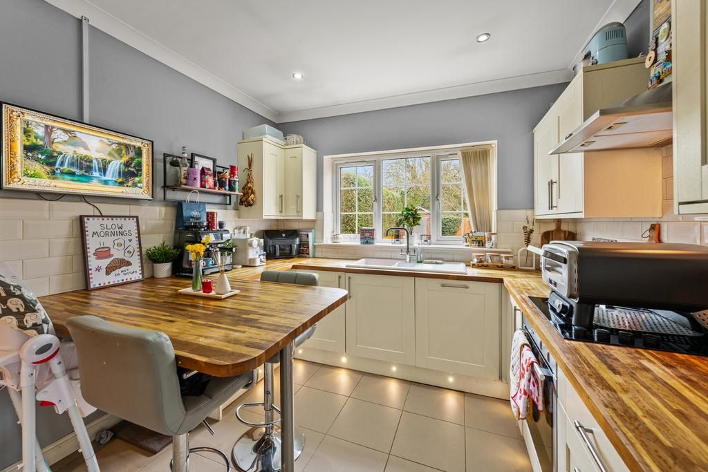 Property photo 3 of 12 Photo 3