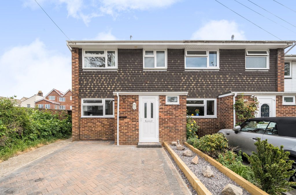 Property photo 1 of 11 1458620-1-6A032F4...