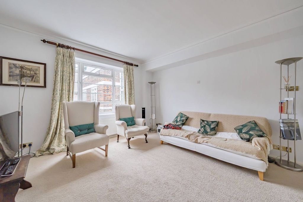 Property photo 3 of 14