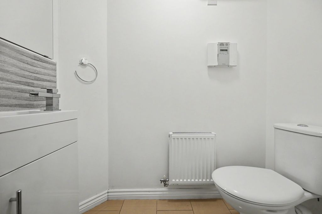 Property photo 3 of 26