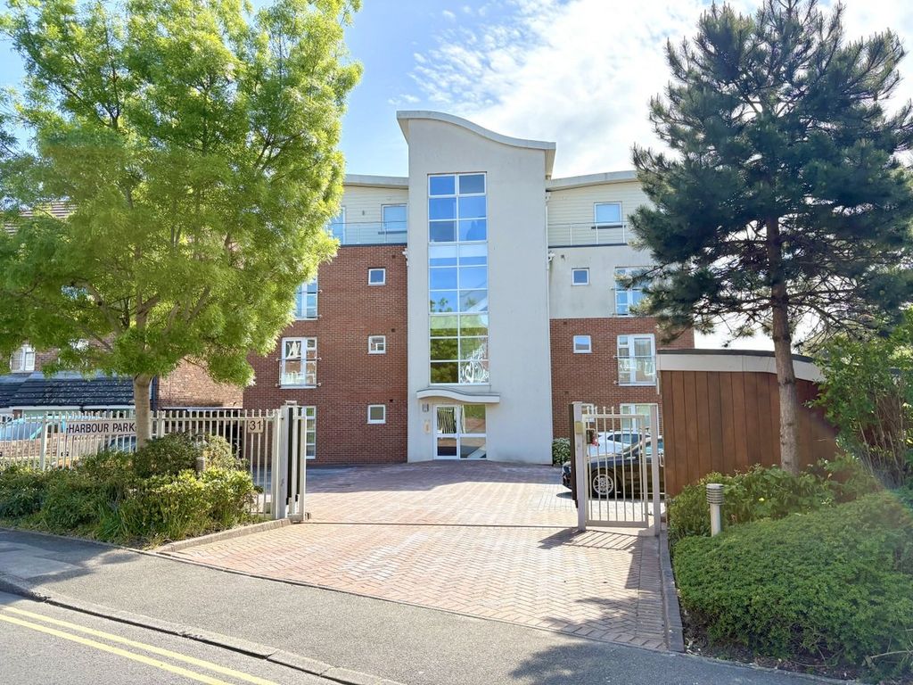 Property photo 1 of 30