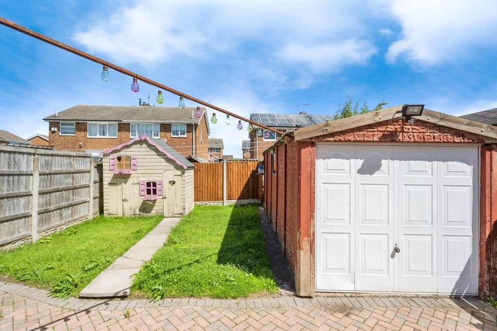 Property photo 2 of 14