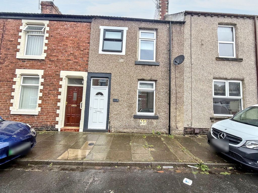 Property photo 1 of 18