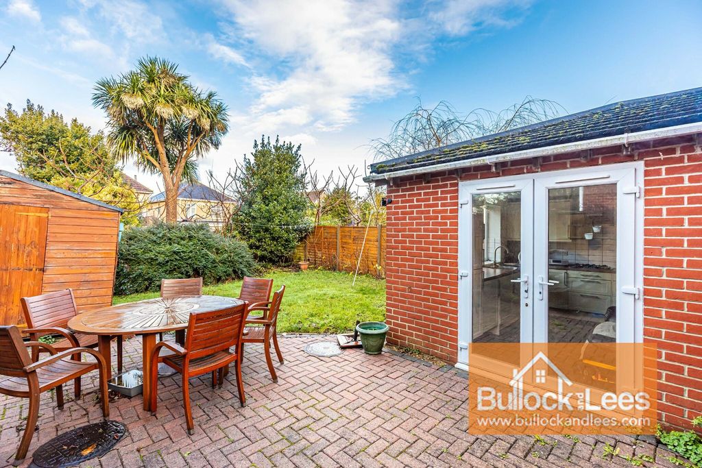 Property photo 3 of 21