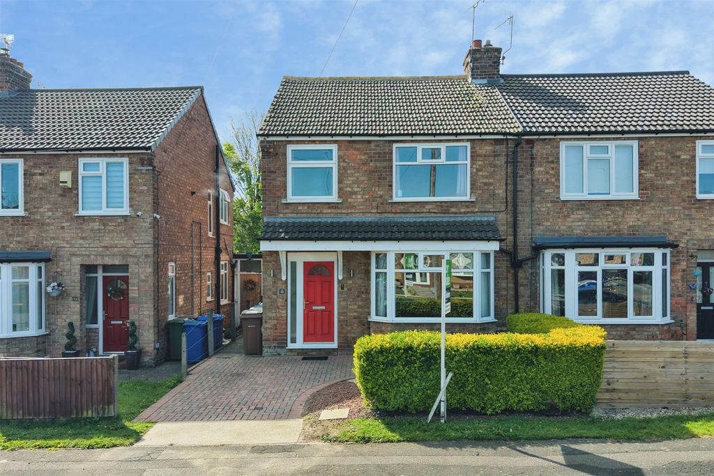 Property photo 1 of 21 463Abff5-U 20 282 29.Jpg