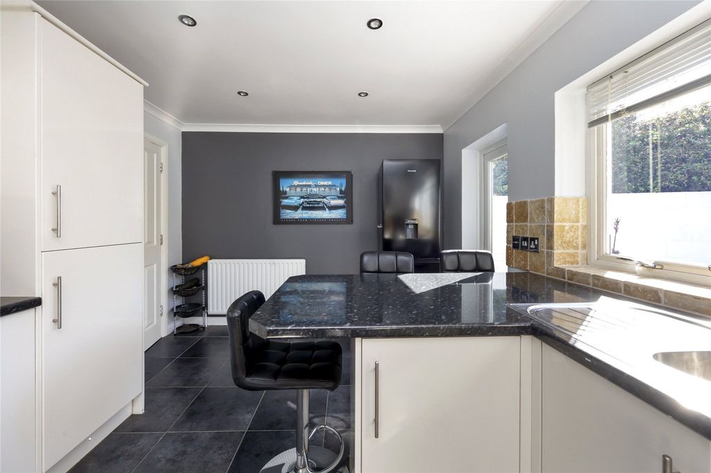 Property photo 3 of 16 Picture No. 07