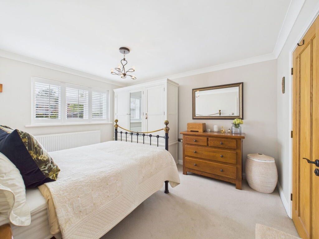 Property photo 2 of 3