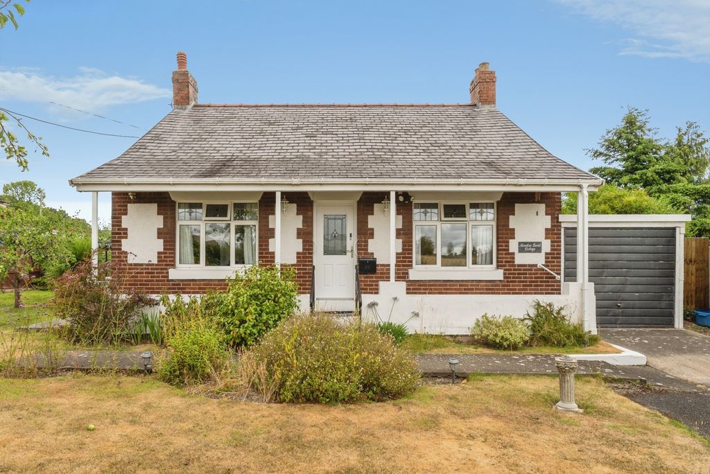 Property photo 1 of 18 Pbox-Img.Jpg
