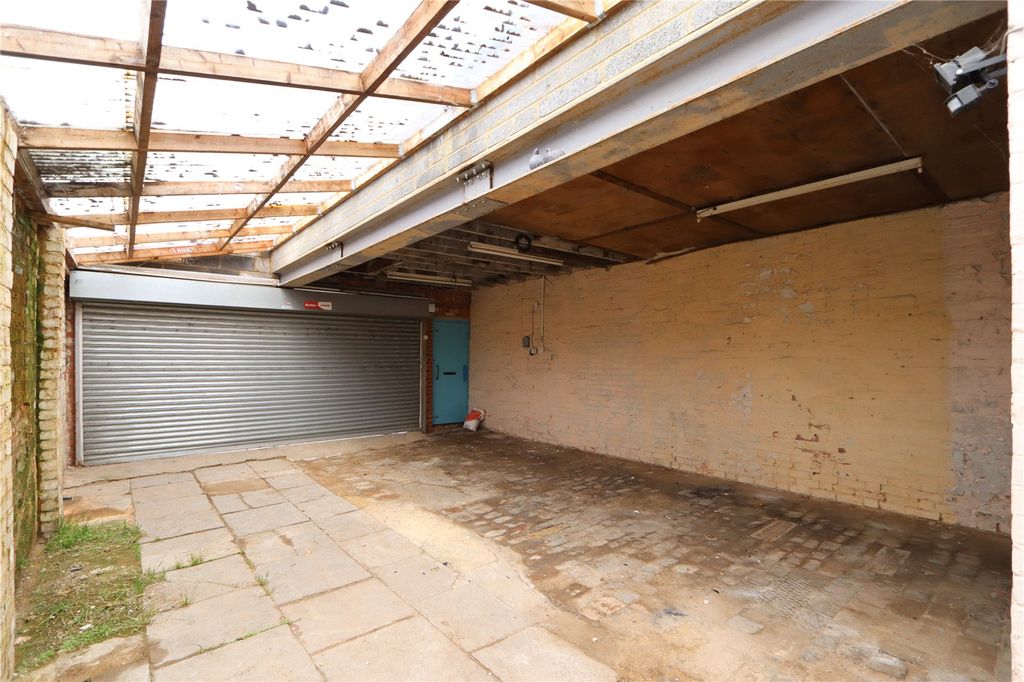 Property photo 3 of 18 Picture No. 16
