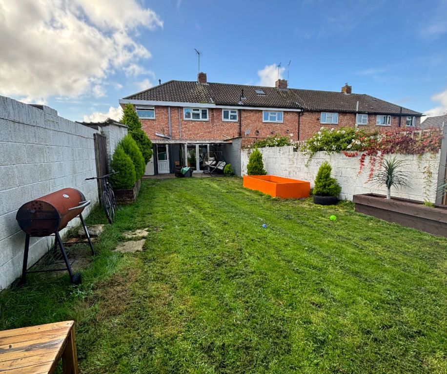 Property photo 2 of 11