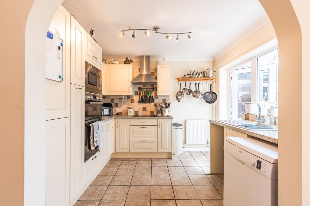 Property photo 2 of 15